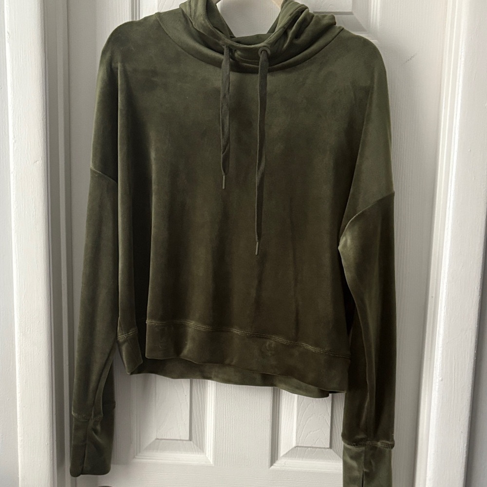 American Eagle olive Green velour cropped Women's Sweater hoodie